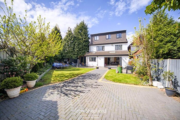 7 Bedroom Detached House For Sale In Hollyhurst Grove, Birmingham, West Midlands, B26