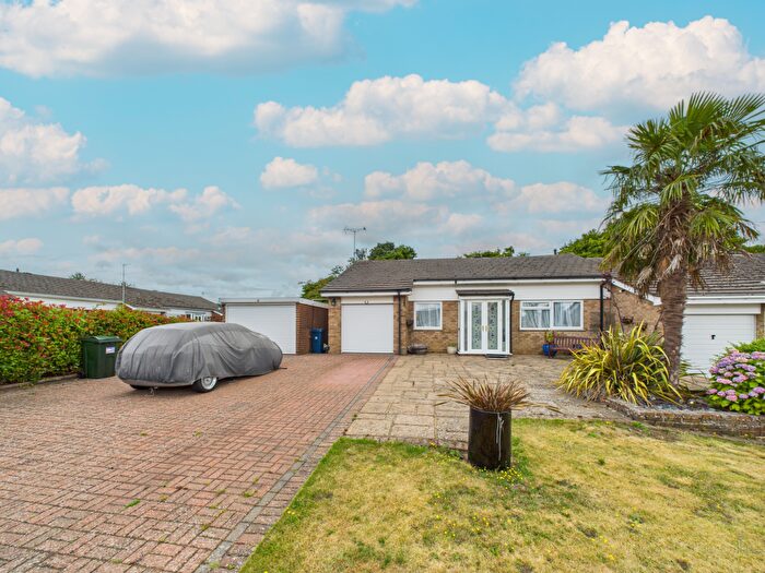 3 Bedroom Bungalow For Sale In Fernside, Great Kingshill, Buckinghamshire, HP15