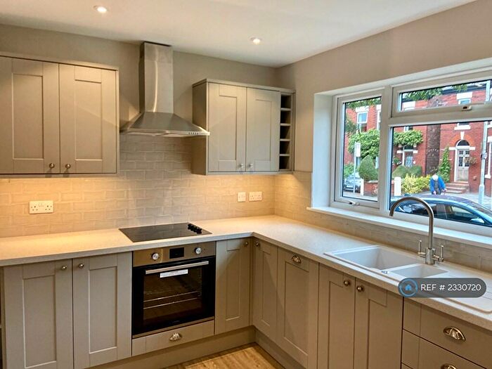 1 Bedroom Flat To Rent In Elmfield Court, Davenport, SK3