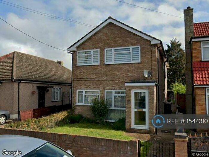 2 Bedroom Maisonette To Rent In Aldborough Road, Dagenham, RM10