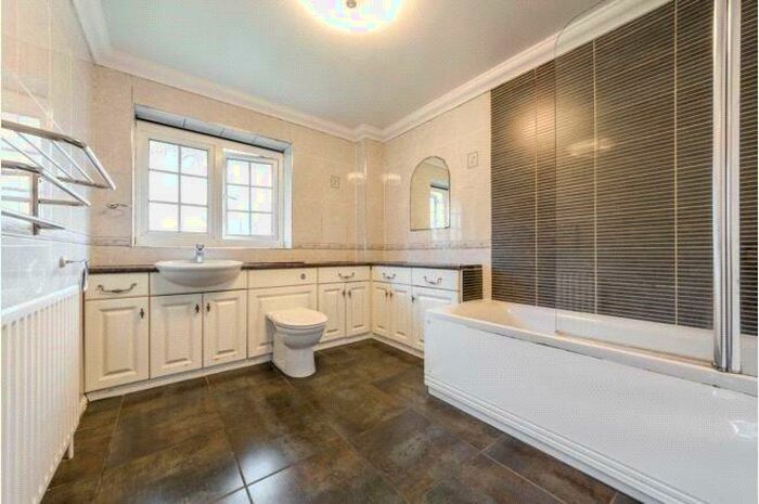 4 Bedroom Terraced House To Rent In Partridge Knoll, Purley, CR8