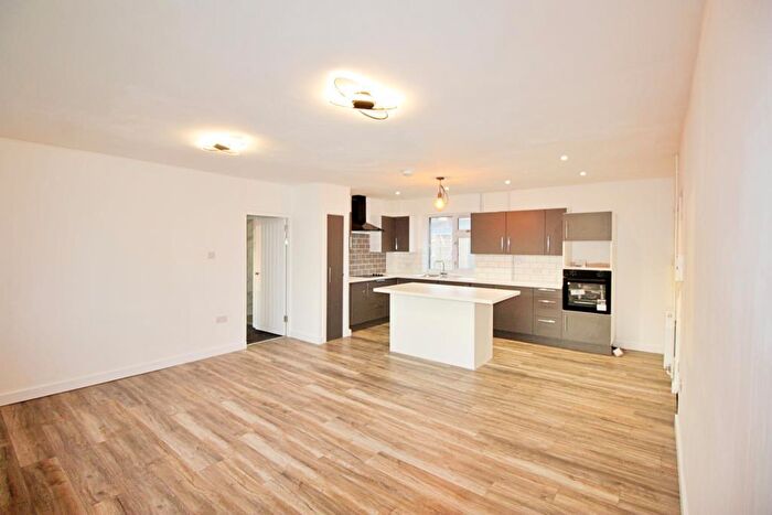 2 Bedroom Apartment For Sale In Fred Lee Grove, Coventry, CV3