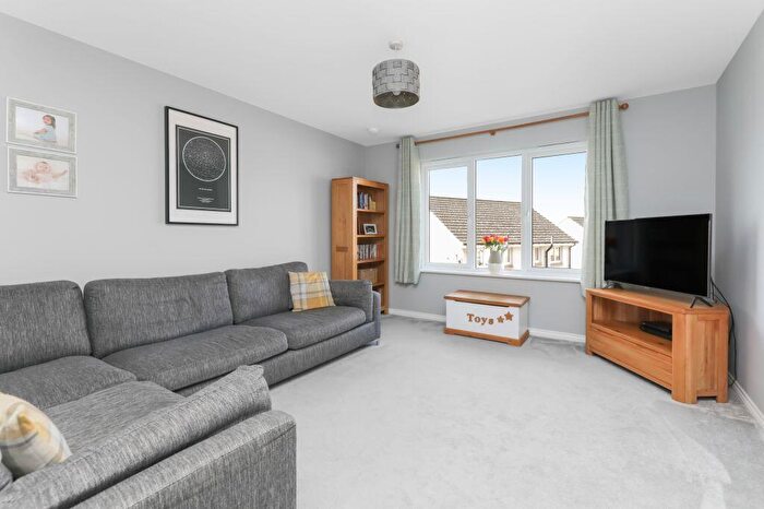 4 Bedroom Detached House For Sale In Easter Langside Crescent, Dakeith, EH22