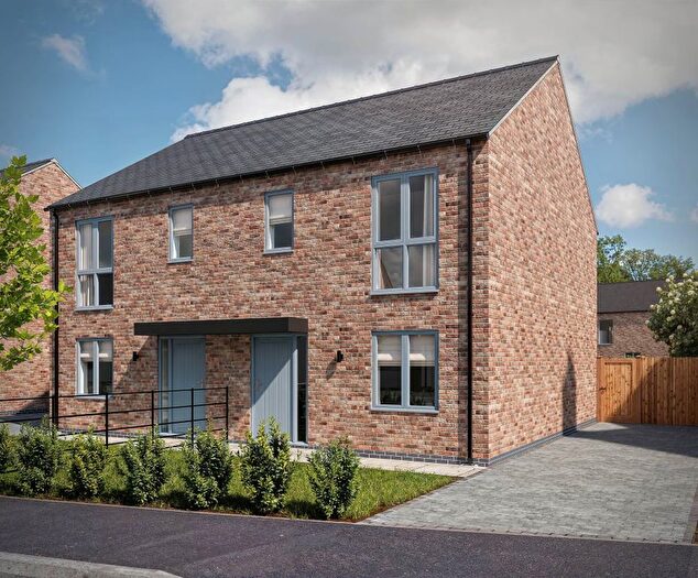 3 Bedroom Semi-Detached House For Sale In Forest Way, Market Rasen, LN8