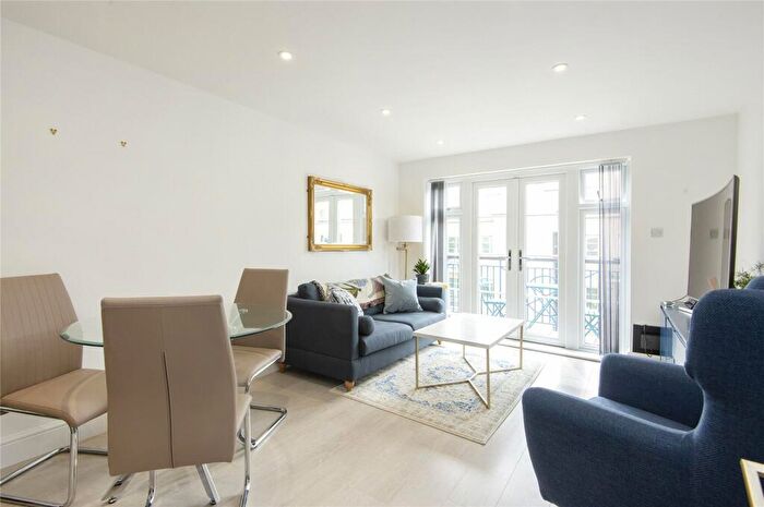 1 Bedroom Flat To Rent In Oriana House, Poplar, E14