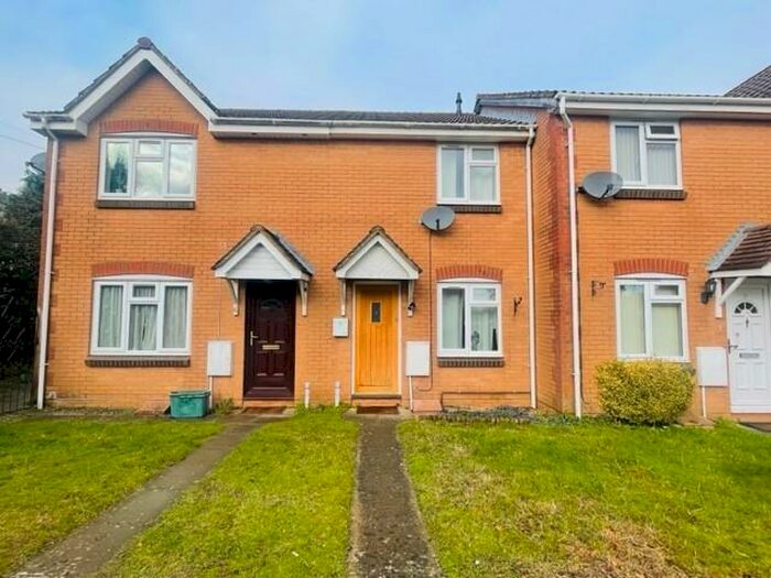 2 Bedroom House To Rent In Gaunts Close, Portishead, BS20