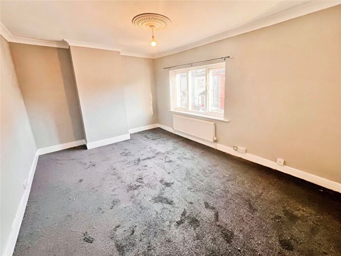 3 Bedroom Terraced House For Sale In Hill Street, Burton-On-Trent, Staffordshire, DE15