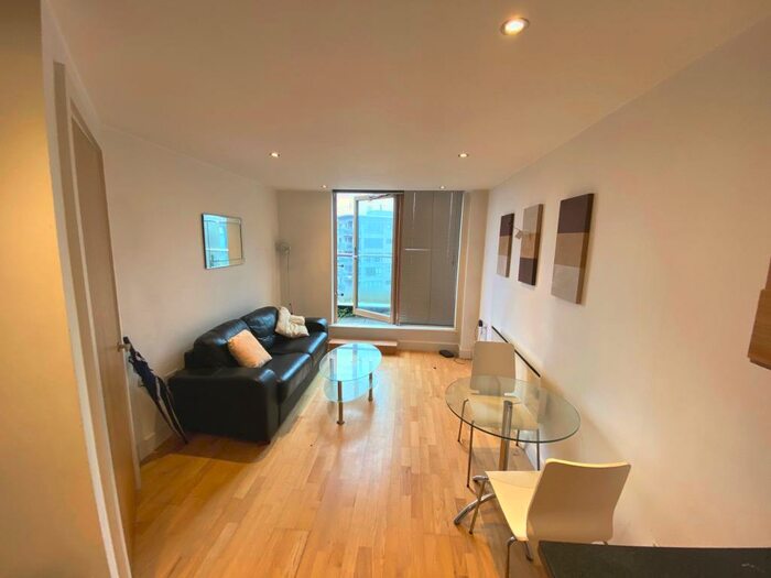 1 Bedroom Apartment To Rent In La Salle, Leeds Doc, City Centre, LS10