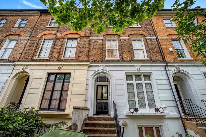 2 Bedroom Flat To Rent In Trafalgar Avenue, London, SE15