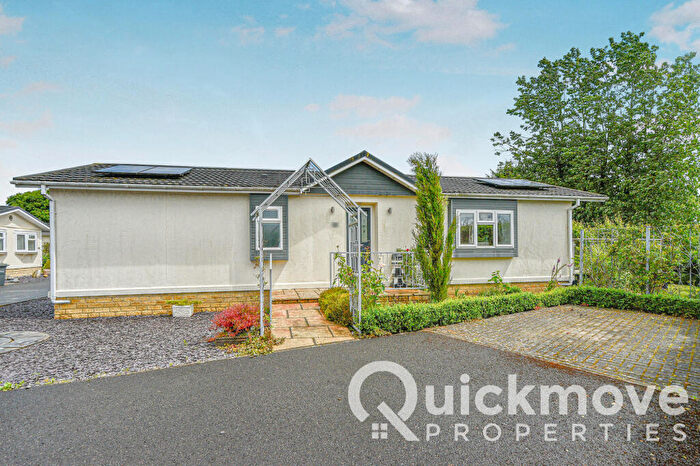 2 Bedroom Park Home For Sale In Chippenham, Wiltshire, SN15