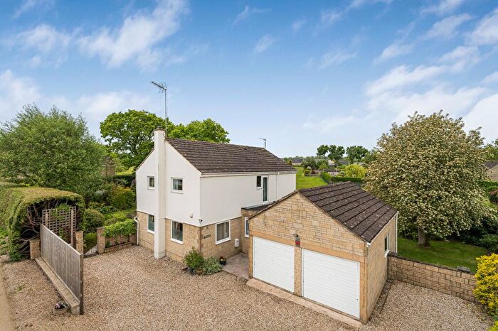 4 Bedroom Detached House For Sale In Hornbury Hill, Minety, Malmesbury, Wiltshire, SN16