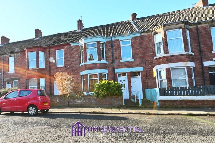 3 Bedroom Flat To Rent In Spencer Street, Heaton, Newcastle Upon Tyne, NE6