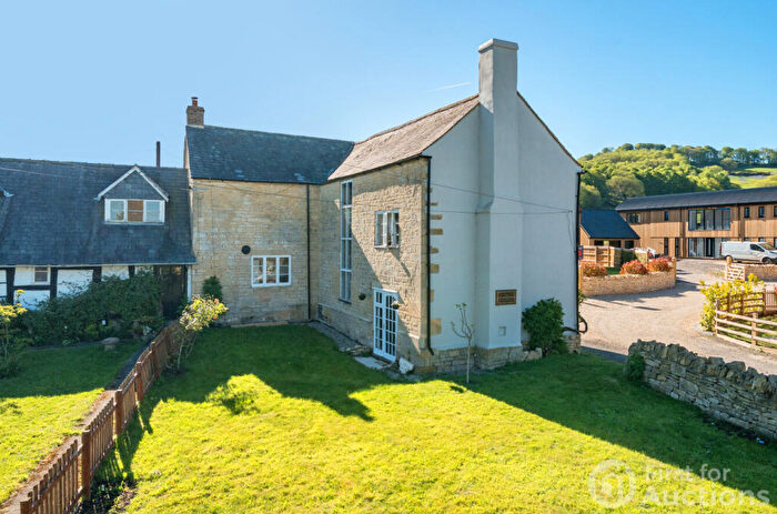 5 Bedroom Semi-Detached House For Sale In Teddington, Tewkesbury, Gloucestershire, GL20
