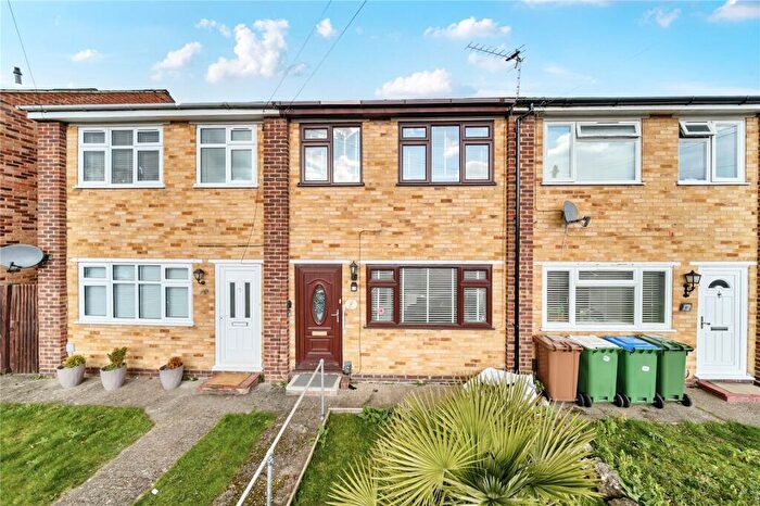 3 Bedroom Terraced House For Sale In Paddock Road, Bexleyheath, Kent, DA6