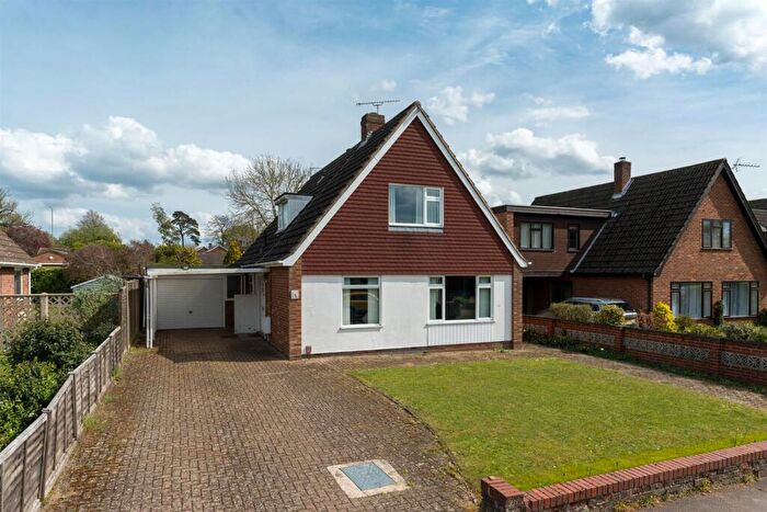 3 Bedroom House For Sale In Boileau Close, Eaton Rise, Norwich, NR4