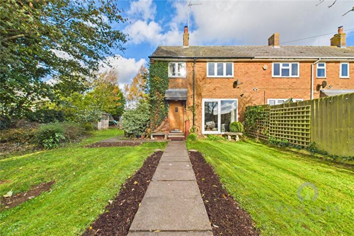 3 Bedroom End Of Terrace House For Sale In Manor Walk, Hanging Houghton, Northampton, Northamptonshire, NN6