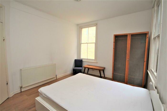 2 Bedroom Flat To Rent In Hoxton Street, Hoxton, London, N1