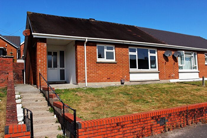 2 Bedroom Bungalow For Sale In Bryncanol, Dyfed, SA14