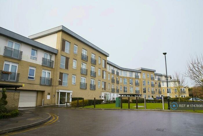 1 Bedroom Flat To Rent In Priory Mews, Southend-On-Sea, SS2