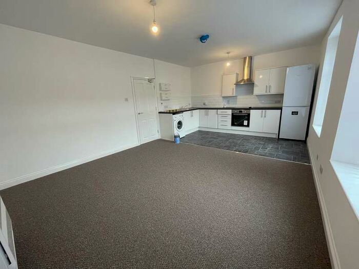 2 Bedroom Apartment To Rent In High Street, Clydach, Swansea, SA6