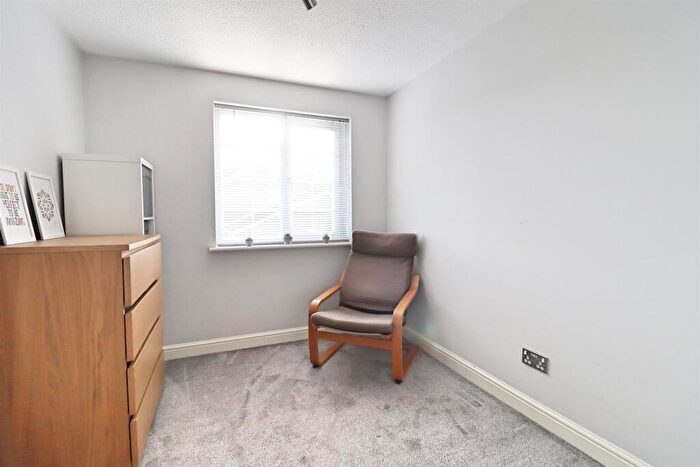 3 Bedroom Terraced House For Sale In Deerleap Way, Braintree, CM7