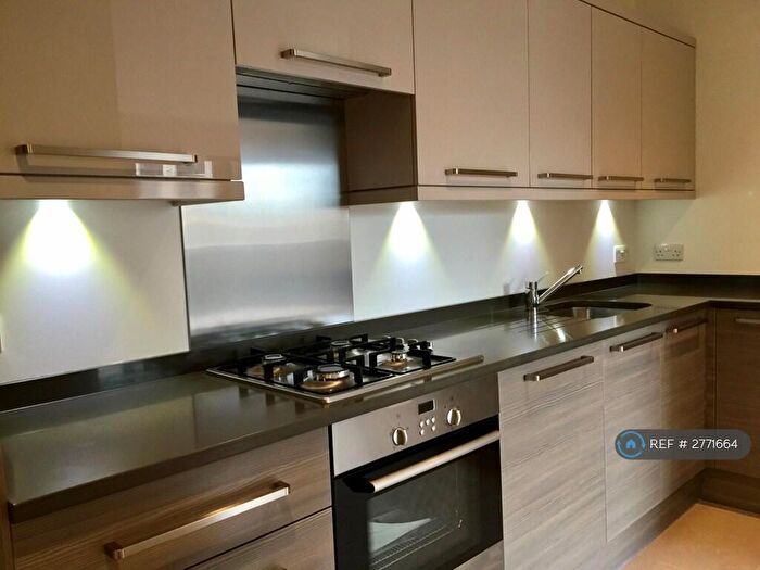 2 Bedroom Flat To Rent In Cypress Court - Alpine Place, London, NW9