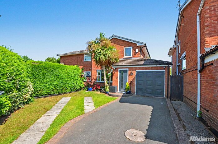 3 Bedroom Semi Detached House For Sale In Haweswater Close, Beechwood, WA7