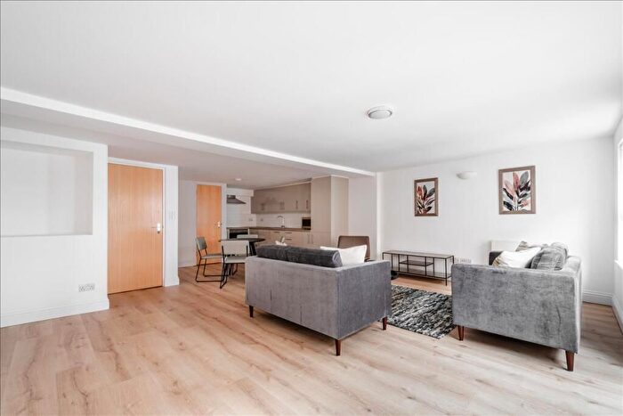 1 Bedroom Flat To Rent In North Mews, London, WC1N