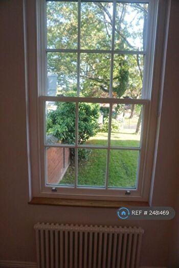 3 Bedroom Flat To Rent In The Grange, Beeston, Nottingham, NG9