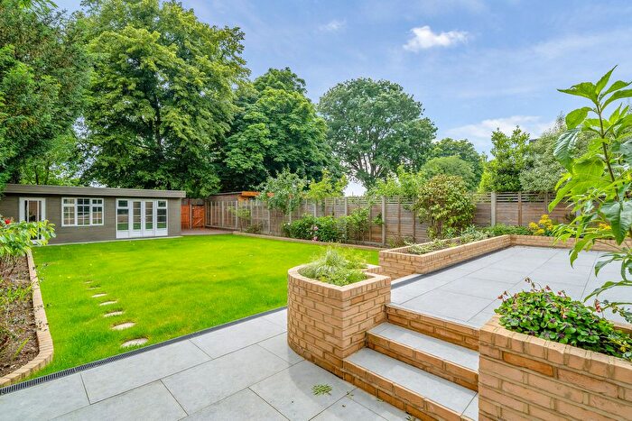5 Bedroom Link Detached House To Rent In Popes Lane, London, W5