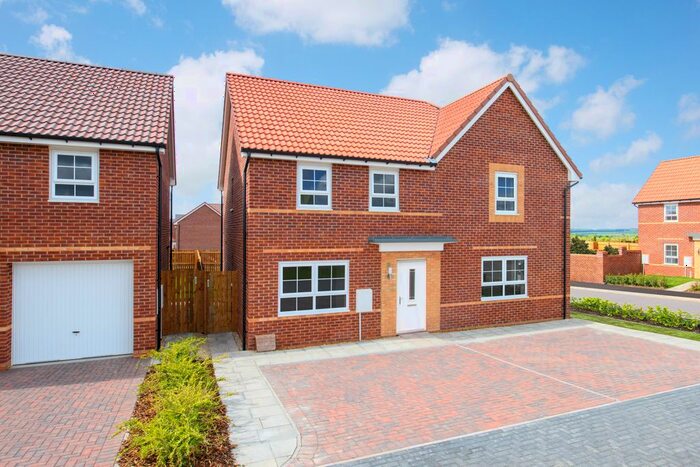 3 Bedroom End Terrace House For Sale In "Maidstone" At Bawtry Road, Harworth, Doncaster, DN11