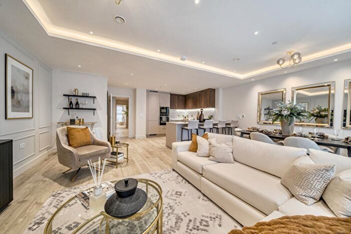 2 Bedroom Retirement Property For Sale In Copper Pot House, Botanical Place, Surrey, KT14