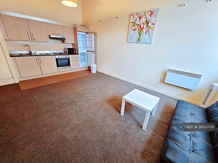 2 Bedroom Flat To Rent In The Atrium, Leicester, LE1