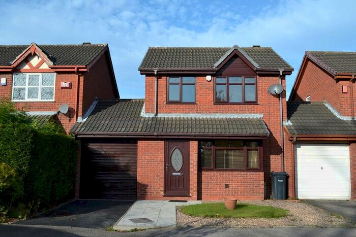 3 Bedroom Property To Rent In Swallow Close, Wednesbury, WS10