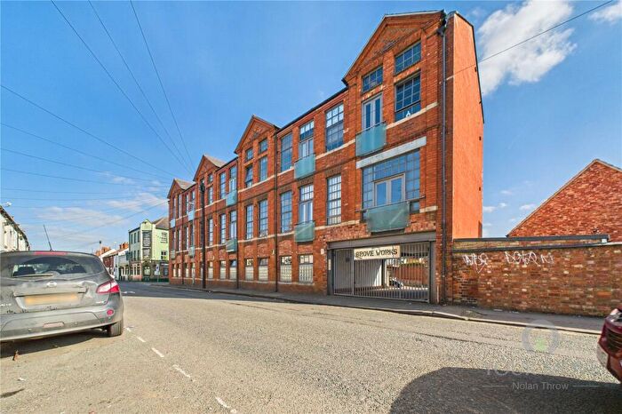 2 Bedroom Flat For Sale In Grove Road, Northampton, NN1