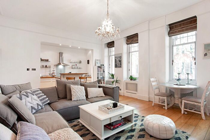 2 Bedroom Flat To Rent In Queens Gate, London, SW7