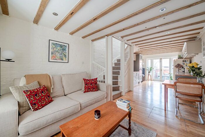 2 Bedroom Detached House To Rent In Weston Park, Crouch End, London, N8