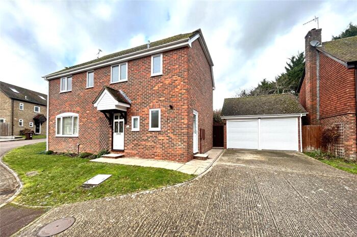 4 Bedroom Detached House For Sale In Ivar Gardens, Lychpit, Basingstoke, Hampshire, RG24
