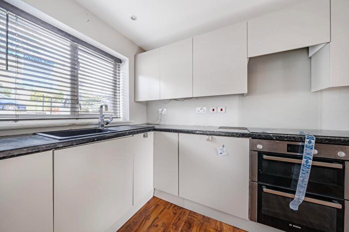 3 Bedroom Terraced House For Sale In Henley-on-Thames, Oxfordshire, RG9