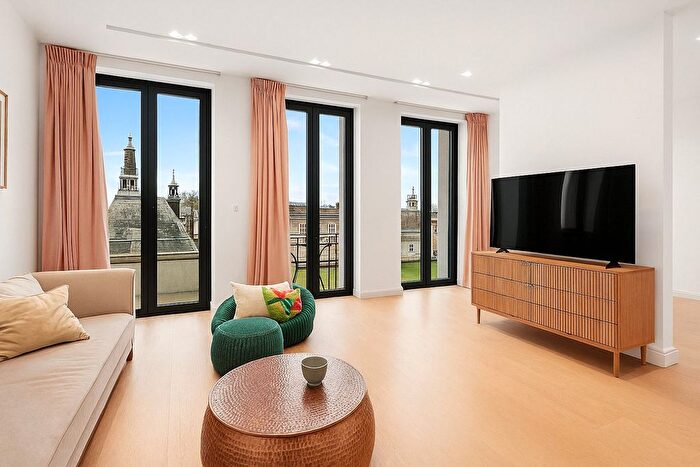 1 Bedroom Flat For Sale In Portual Street, Covent Garden, WC2A