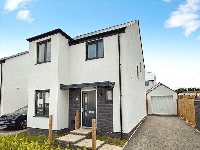 4 Bedroom Detached House For Sale In Yew Gardens, Tithebarn, Exeter, Devon, EX1