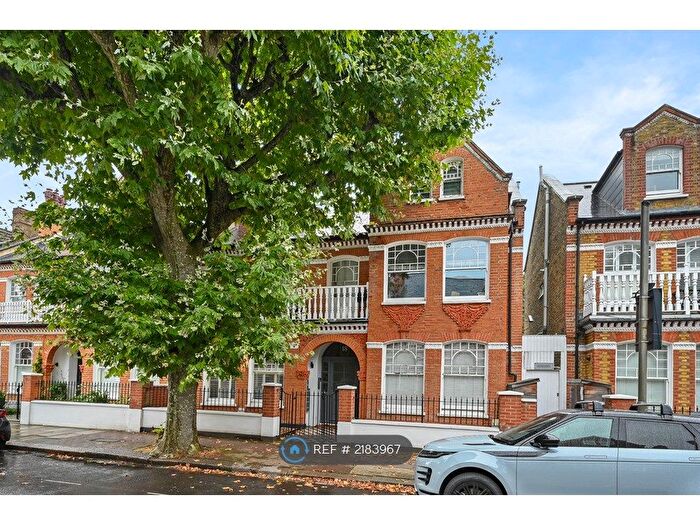 2 Bedroom Flat To Rent In Dalebury Road, London, SW17
