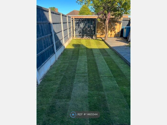 3 Bedroom Terraced House To Rent In Tweed Grove, Hull, HU8