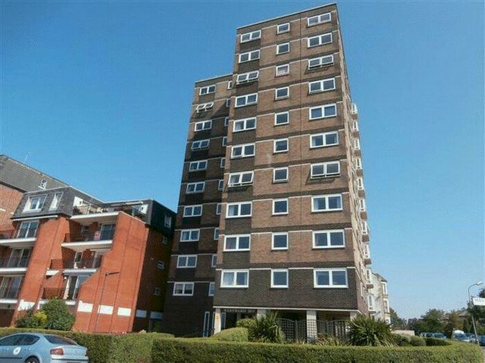 2 Bedroom Flat To Rent In Westcliff Parade, Westcliff-On-Sea, SS0