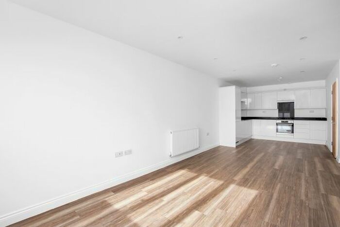 1 Bedroom Flat To Rent In George Lane, London SE13