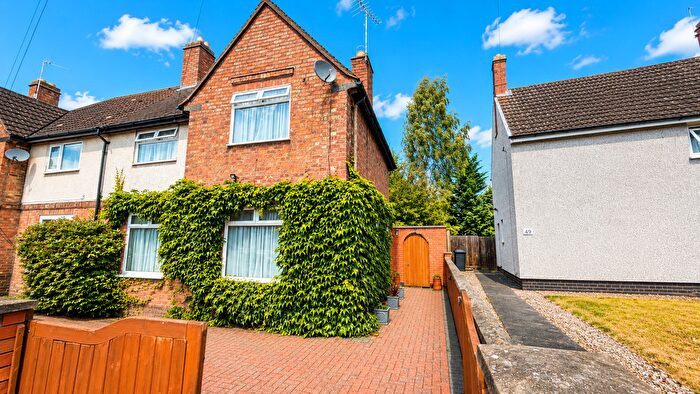 3 Bedroom Semi-Detached House For Sale In Ellesmere Road, Leicester, LE3