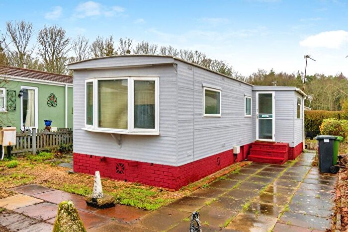 2 Bedroom Park Home For Sale In Allington Lane, West End, Southampton, SO30
