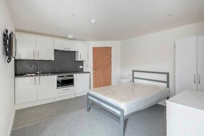 1 Bedroom Studio Flat To Rent In Fifty Nine West Bristol, BS2 0gy #084884