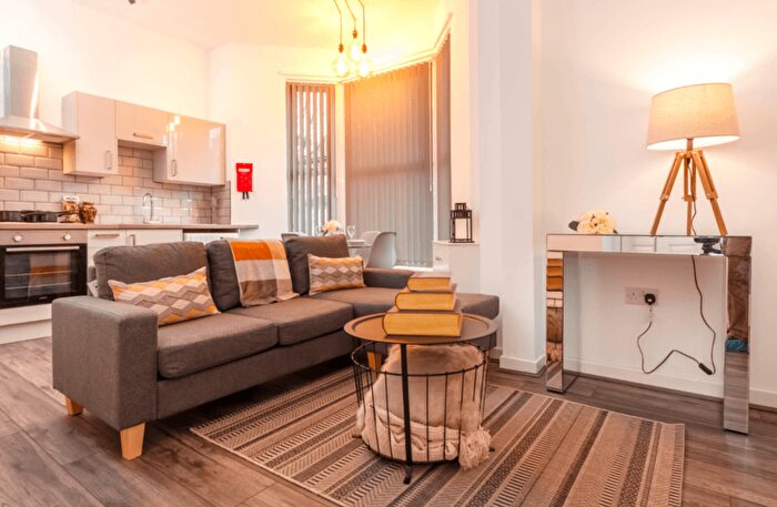 3 Bedroom Flat To Rent In Falmouth Road, London, SE1