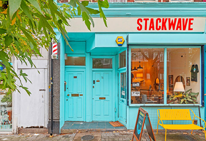 1 Bedroom Flat To Rent In Compton House, Beckenham, BR3